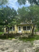 1527 W Marquis Rd in Janesville, IA - Building Photo - Building Photo