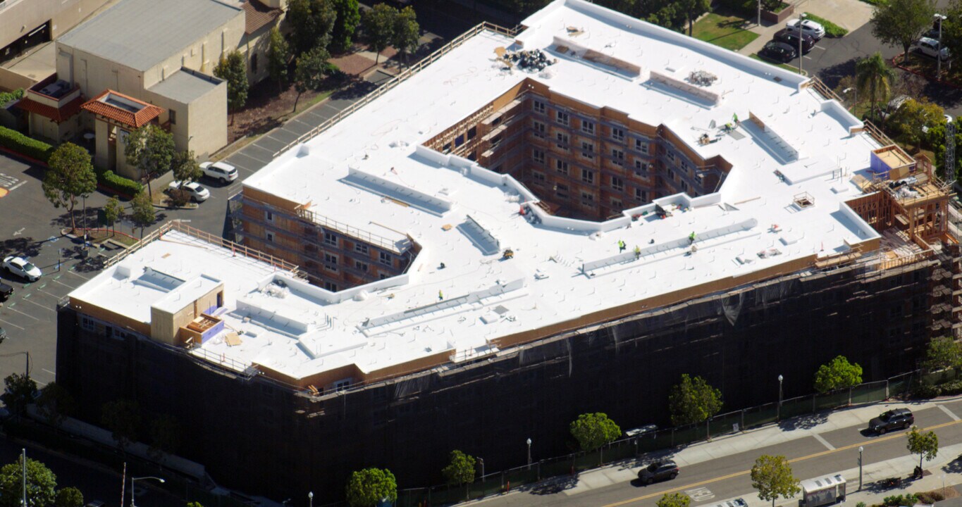 8181 Allison Ave in La Mesa, CA - Foto de edificio