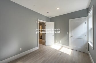 21 Winfield St, Unit 21 in Boston, MA - Building Photo - Building Photo