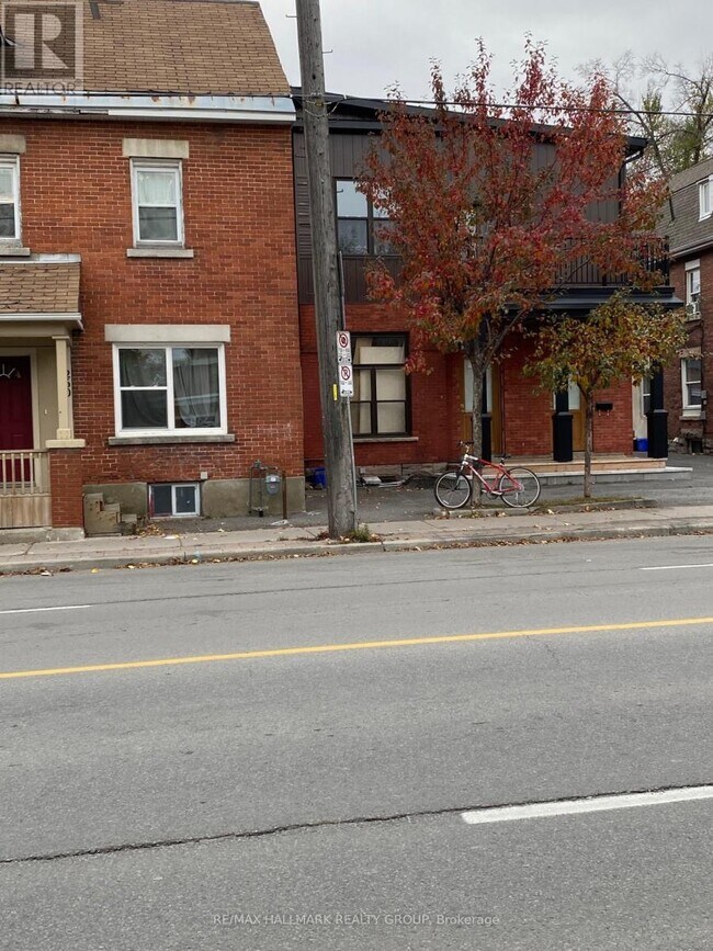260 Bronson Ave in Ottawa, ON - Building Photo - Building Photo