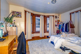 720 S Main St in Ann Arbor, MI - Building Photo - Interior Photo