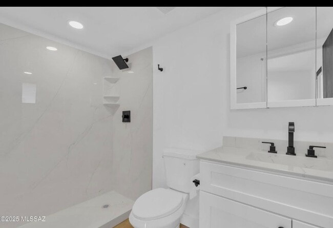 property at 980 N Solar Dr