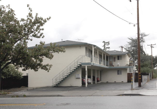 452 S Bernardo Ave in Sunnyvale, CA - Foto de edificio - Building Photo