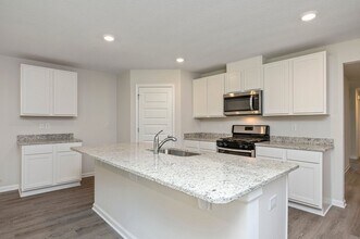 2835 Patriot Rdg Dr in Crestview, FL - Building Photo - Building Photo