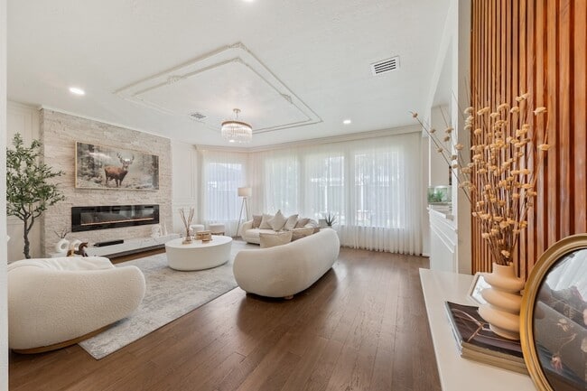21810 Mystic Point Ct