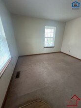 5336 Dodson Branch Rd in Cookeville, TN - Foto de edificio - Building Photo