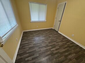 727 E Salvia St in Mobile, AL - Foto de edificio - Building Photo