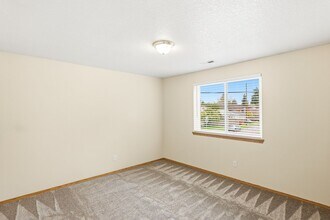 4906 SE Holgate Blvd in Portland, OR - Building Photo - Building Photo