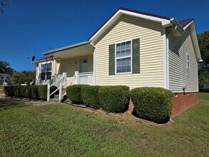 801 Washington Ave in Oak Grove, KY - Building Photo - Building Photo