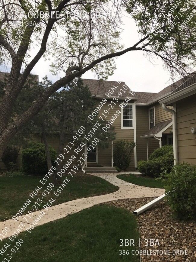 property at 386 Cobblestone Dr