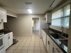 1568 NE 10th St in Ocala, FL - Building Photo - Building Photo