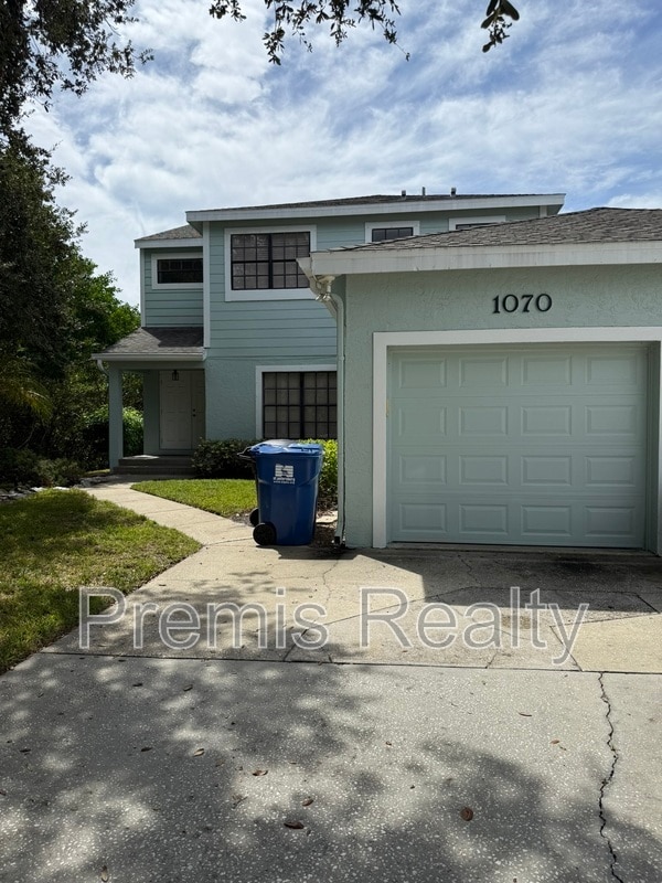 1070 Sanibel Ct