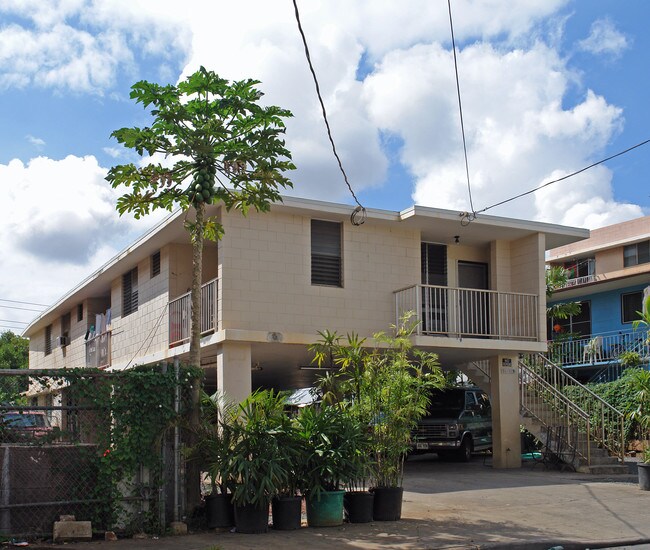 94-319 Pupuole St in Waipahu, HI - Foto de edificio - Building Photo
