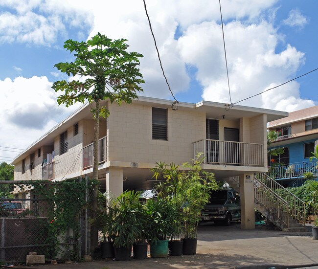 94-319 Pupuole St in Waipahu, HI - Foto de edificio - Building Photo