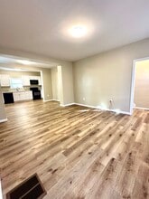 381 Jefferson St in Rochester, PA - Foto de edificio - Building Photo