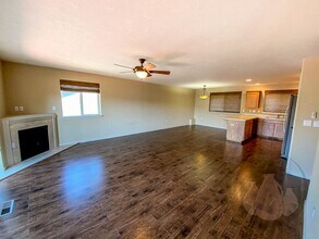 5627 Seeger Ln SE in Salem, OR - Building Photo - Building Photo