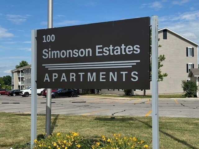 100 Raleigh Ct in Columbia City, IN - Building Photo