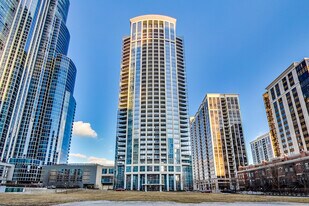 1235 S Prairie Ave in Chicago, IL - Building Photo