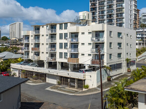 1559 Thurston Ave in Honolulu, HI - Building Photo - Building Photo