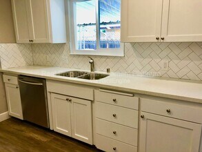 3653 N Shirley Ave in Fresno, CA - Building Photo - Building Photo