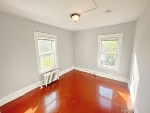 6 Aldrich Rd-Unit -2 in Bridgewater, MA - Foto de edificio - Building Photo