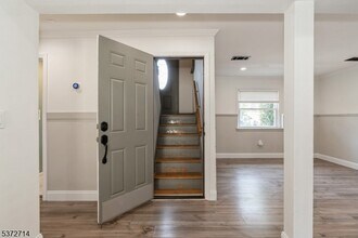 52 Atlantic St in Highlands, NJ - Building Photo - Building Photo