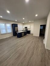 400 E Meinecke Ave, Unit 400 E Meinecke in Milwaukee, WI - Foto de edificio - Building Photo