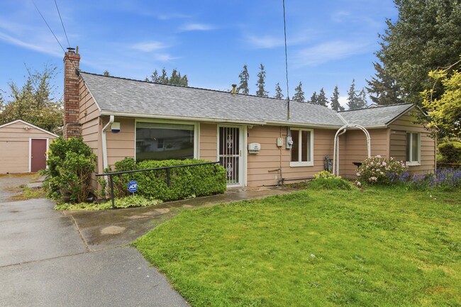 23912 59th Pl W in Mountlake Terrace, WA - Building Photo - Building Photo