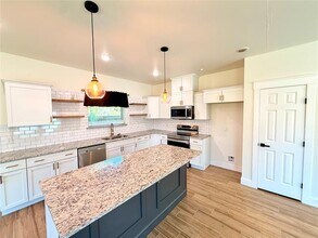 1720 Lloyd Ave in Fort Worth, TX - Building Photo - Building Photo