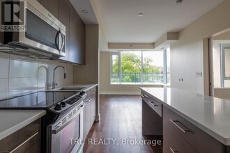 360 Patricia Ave in Ottawa, ON - Building Photo - Building Photo