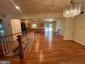 247 Springvale Rd in Great Falls, VA - Building Photo - Building Photo