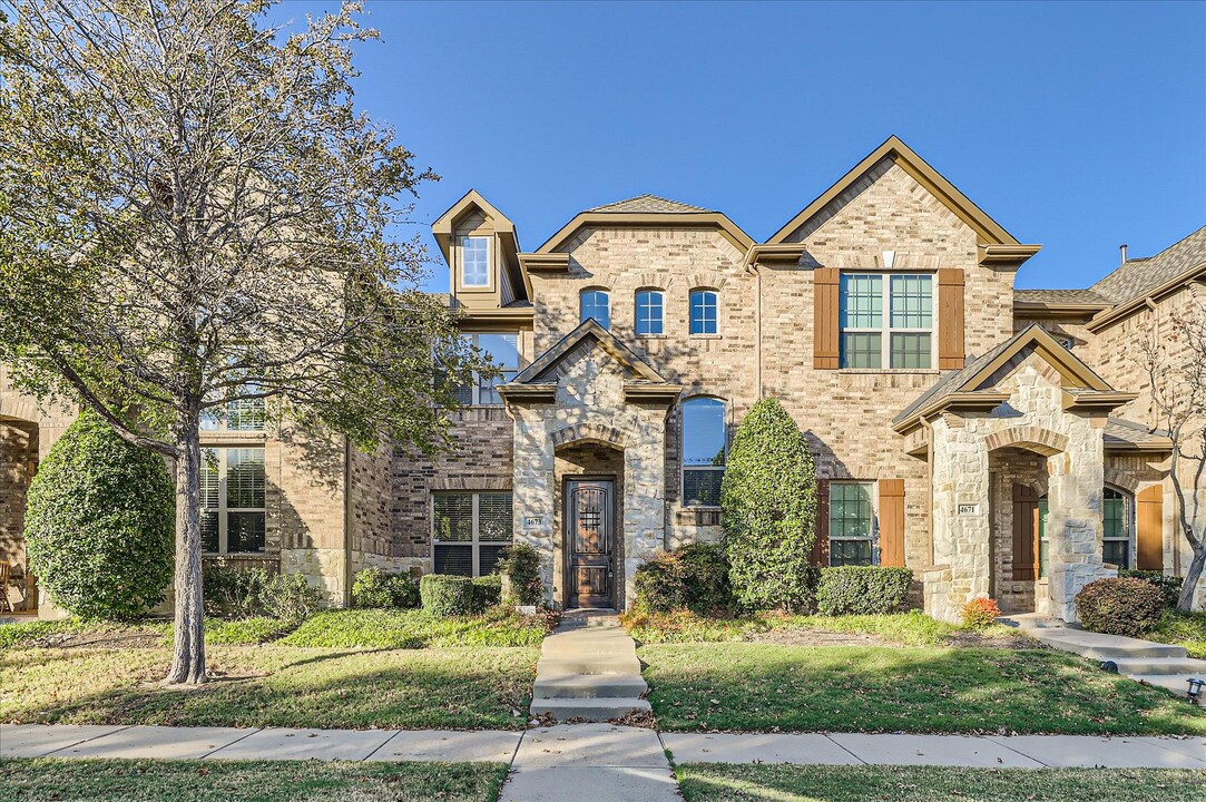 4673 Amanda Ct in Plano, TX - Foto de edificio