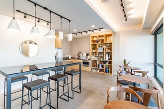 The Village Flats in Tulsa, OK - Foto de edificio - Interior Photo