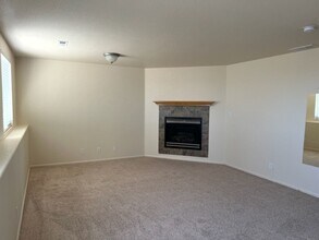 887 E Sandusky Dr in Pueblo West, CO - Building Photo - Building Photo