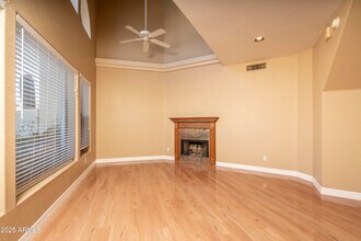 4927 E Hazel Dr in Phoenix, AZ - Building Photo - Building Photo