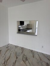 1100 Pine Dr in Pompano Beach, FL - Building Photo - Building Photo