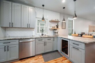 1151 Summit St in Columbus, OH - Building Photo - Building Photo