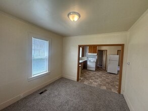 804 S 12th Ave in Yakima, WA - Foto de edificio - Building Photo