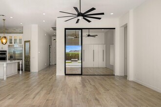 8125 East Jaeger Street in Mesa, AZ - Building Photo - Building Photo