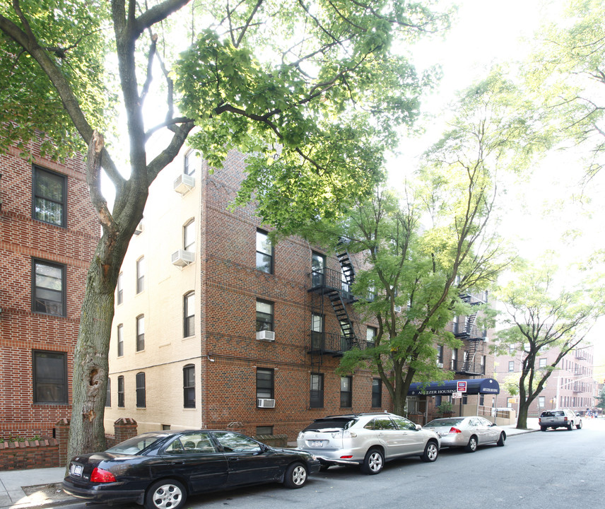 Ahi Ezer Housing in Brooklyn, NY - Building Photo