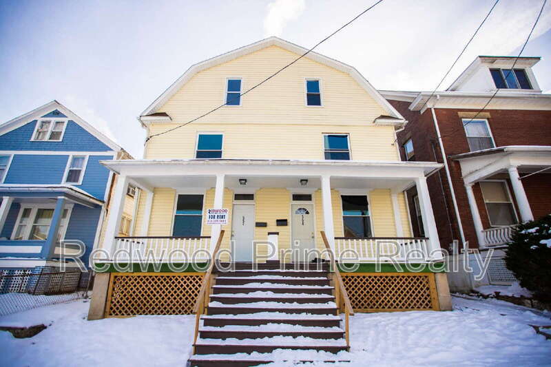 552-554 Highland Ave in Johnstown, PA - Building Photo