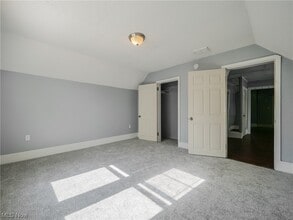 2112 W 93rd St, Unit Up Stairs in Cleveland, OH - Building Photo - Building Photo