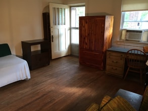 3030 Pinewood Ave in Baltimore, MD - Building Photo - Building Photo
