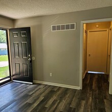 7406 Elm Ave in Raytown, MO - Building Photo - Building Photo