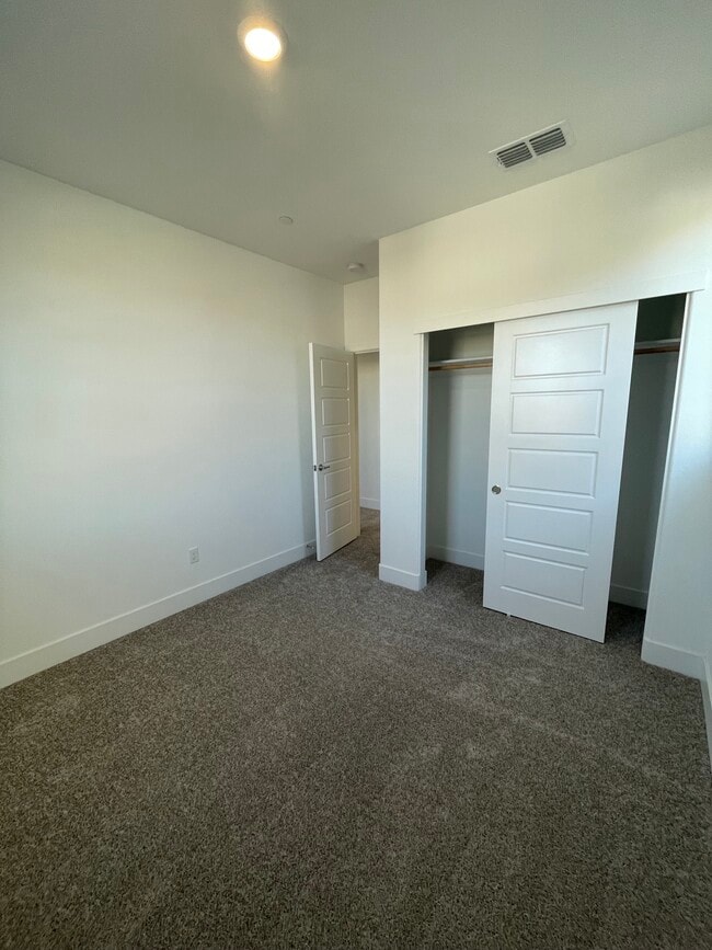 4803 Lukella Dr in Folsom, CA - Building Photo - Building Photo