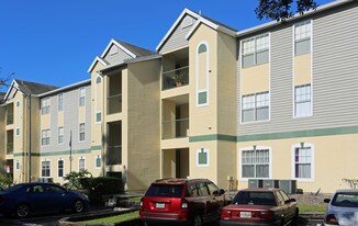 Golden Oaks Apartments