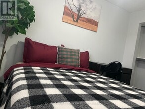 54 Carrie Crescent in Brampton, ON - Building Photo - Building Photo