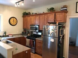 366 Broadway, Unit #2 in Somerville, MA - Building Photo
