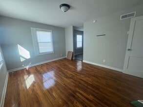 2 Valley Pl N, Unit 2 in New Haven, CT - Building Photo - Building Photo