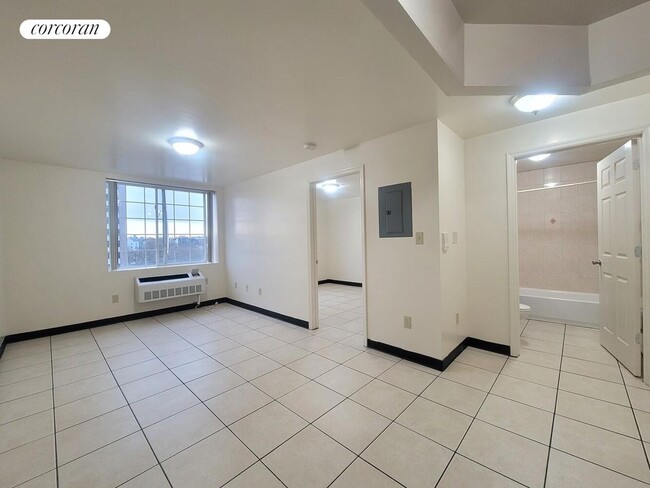 443 Winthrop St in Brooklyn, NY - Building Photo - Building Photo